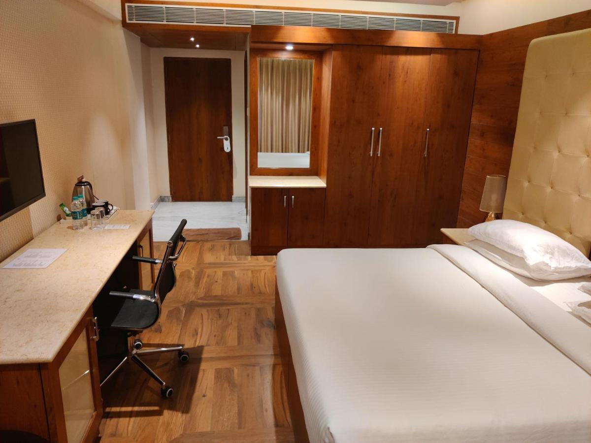 White Lotus Hotel Udupi Eksteriør billede